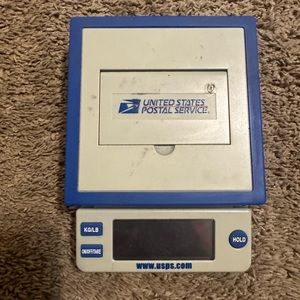 Vintage Usps 10lb mailman scale 90s